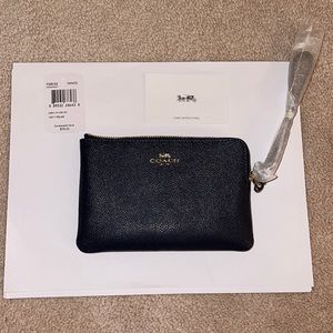 NWT COACH wristlet